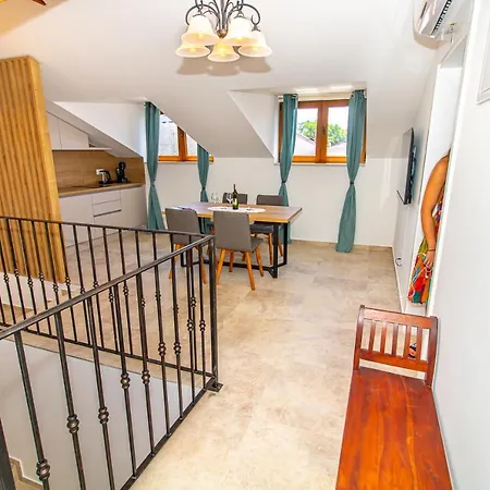 Luxury Iris Guest house